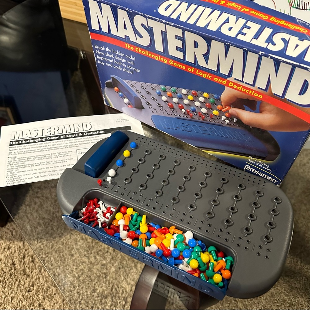 Vintage 1996 Pressman Mastermind Codebreaker 2 Player Board Game of Logic